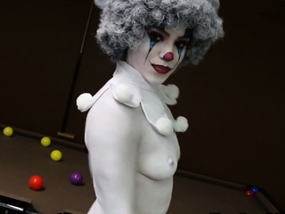 Cosplay porn with hottie masked as a clown